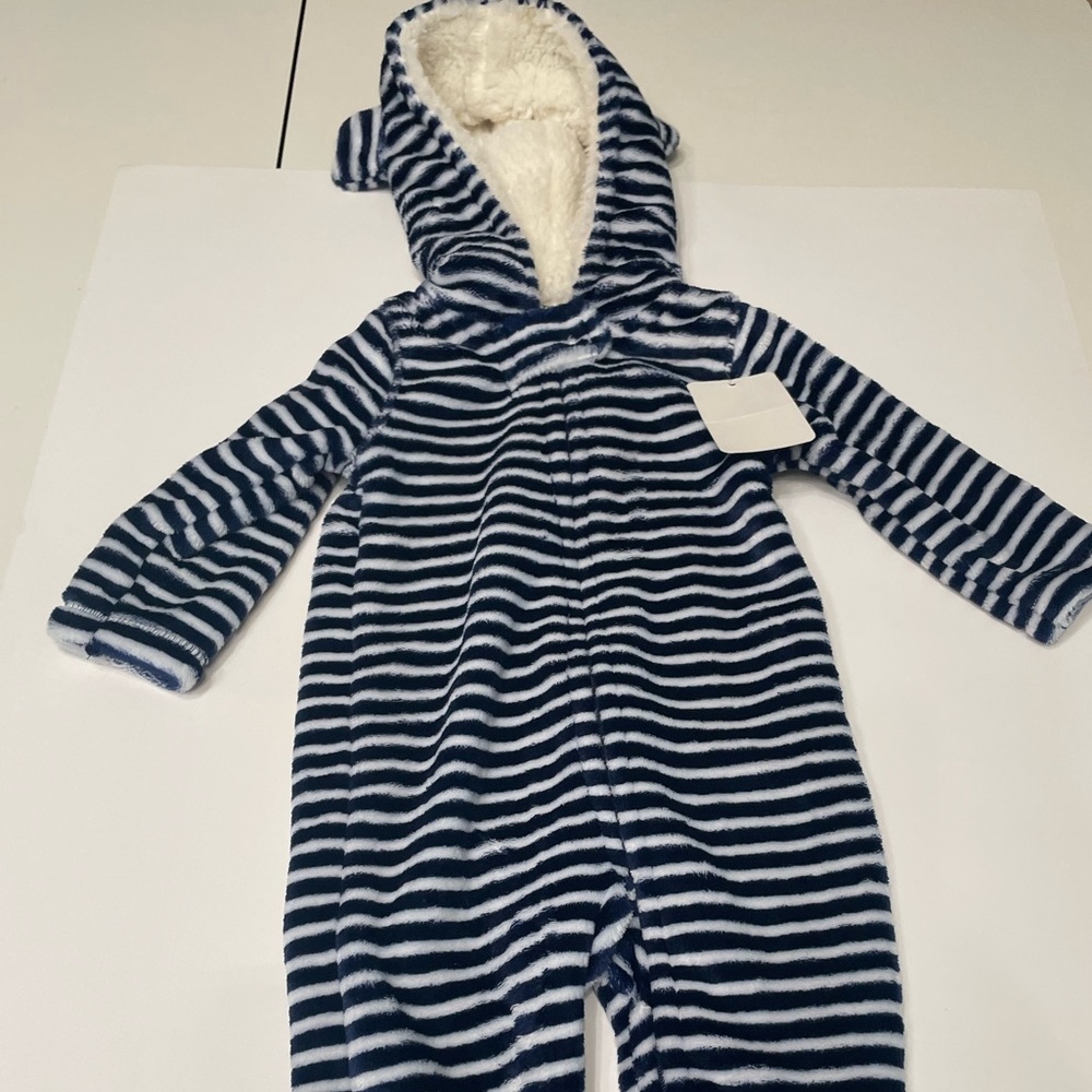 NWT Modern Baby 6-9 Months Hooded Blanket Footed Onesie/Bodysuit